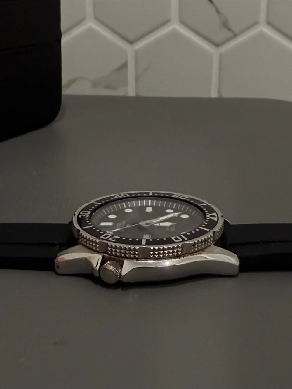 Vintage 90s Citizen Black and Silver Men's Diver Watch with Black Accent Bezel